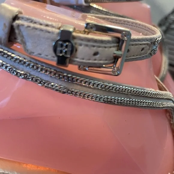 BCBG MAX AZRIA 8M Elegant Gold Strappy Women's Sandals ankle Strap 4” Gold heel - Picture 3 of 13